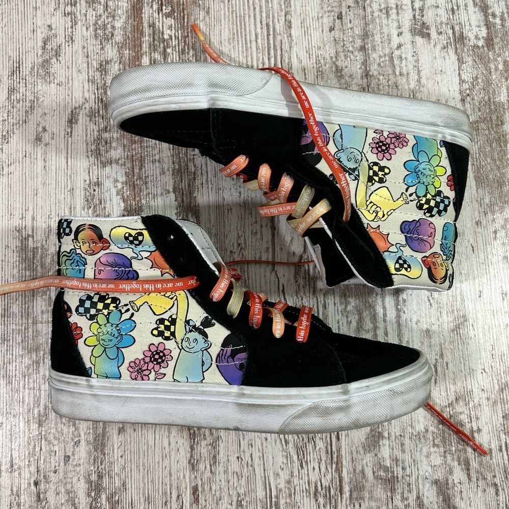 Vans off the wall Sk8-Hi Cultivate Care Floral Black white skate shoes M 6.5 W 8